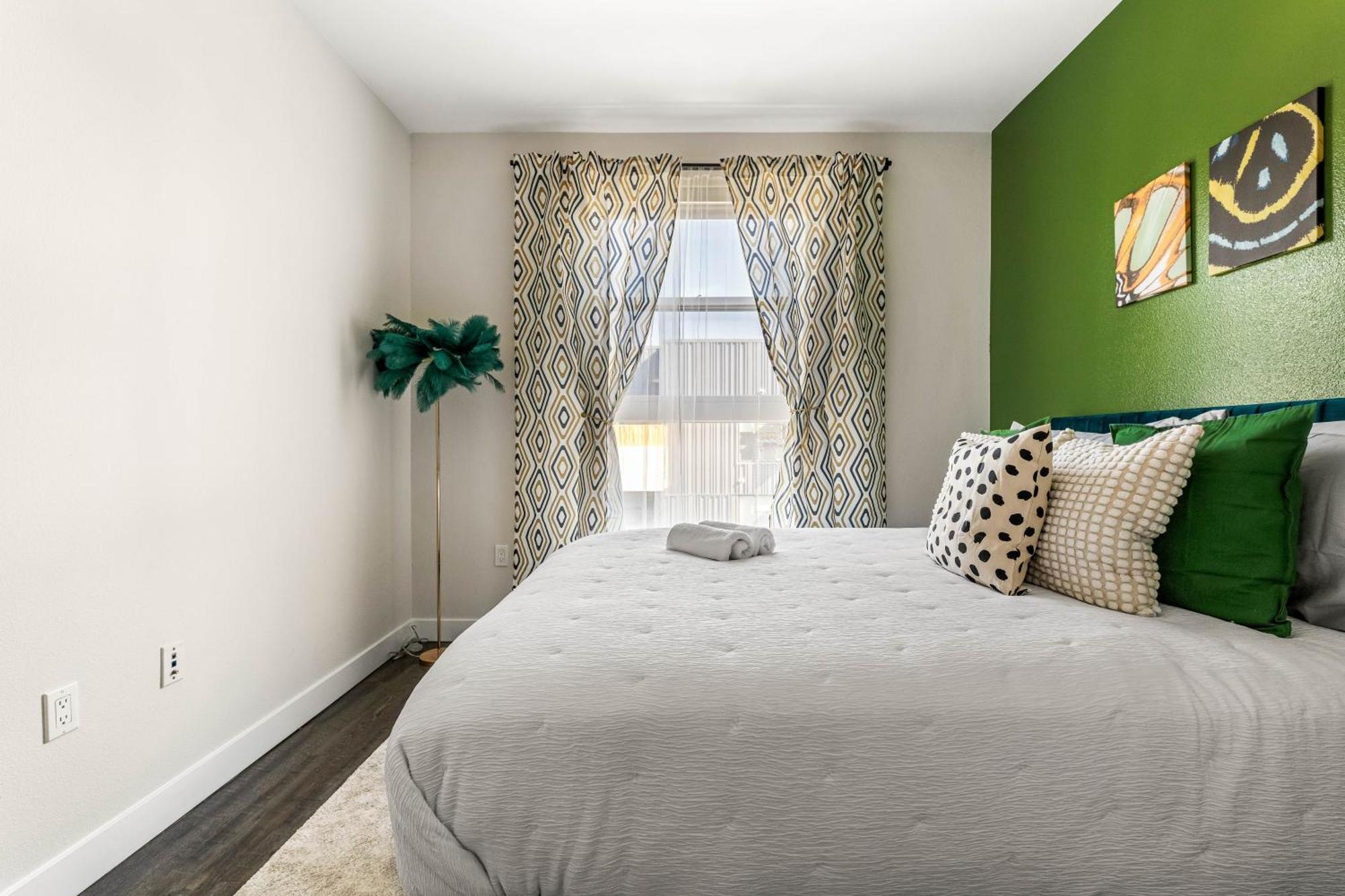 Hollywood Luxe 2br Retreat Pool&2freeparking Spots * Los Angeles